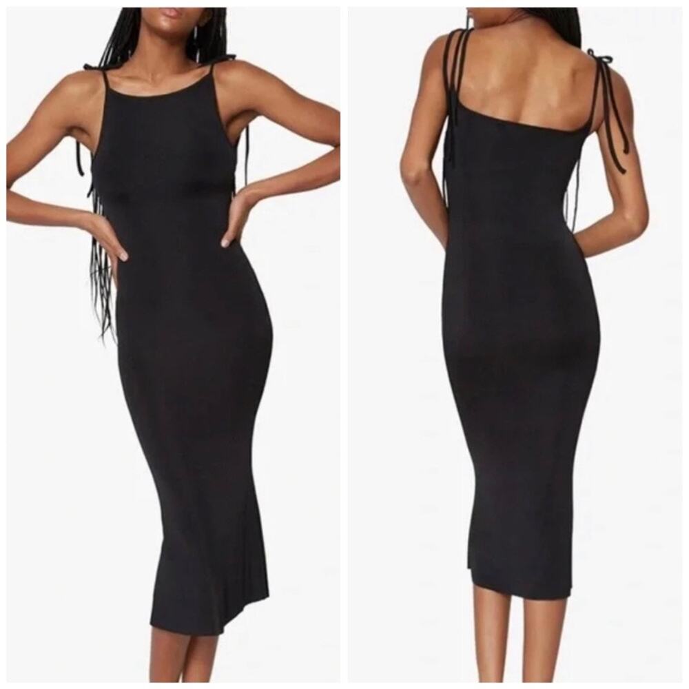 WeWoreWhat Boat Neck Maxi Dress Tie Strap Scoop Back Slinky Stretch Midi Black
